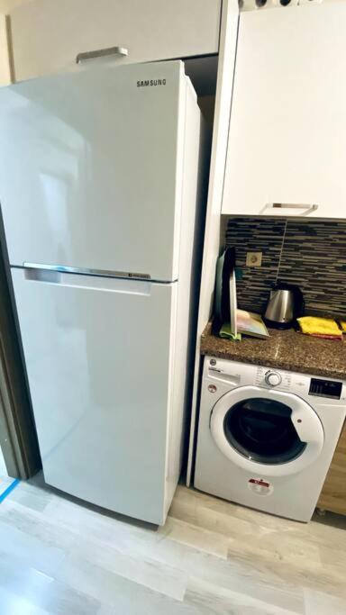2+1 Luxury Flat , 5 Beds , Near Services