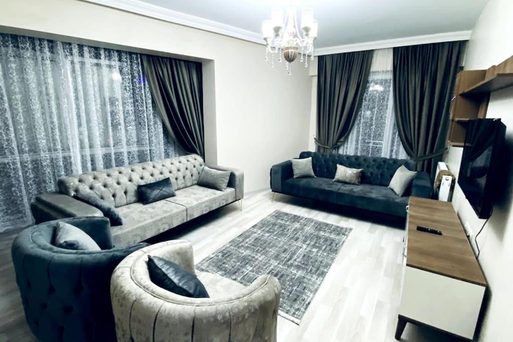 Daire 2+1 Luxury Flat , 5 Beds , Near Services *