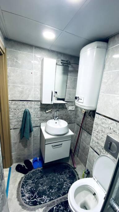 2+1 Luxury Flat , 5 Beds , Near Services Daire *