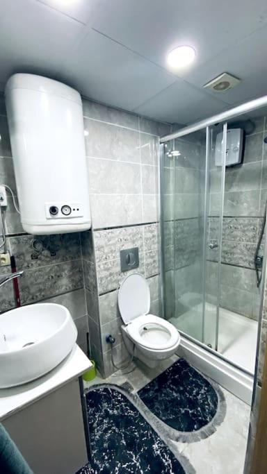 2+1 Luxury Flat , 5 Beds , Near Services * Istambul