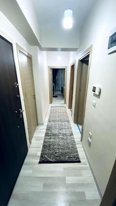 2+1 Luxury Flat , 5 Beds , Near Services